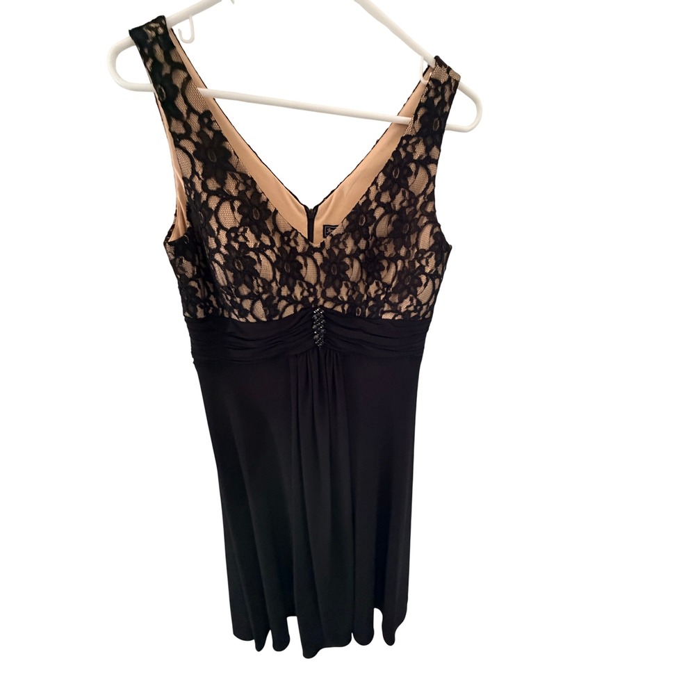 Jessica Howard Evenings Black Lace Nude Illusion Gown Formal Dress Size 8 NWT